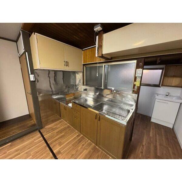 豊橋市関屋町戸建 室内写真2