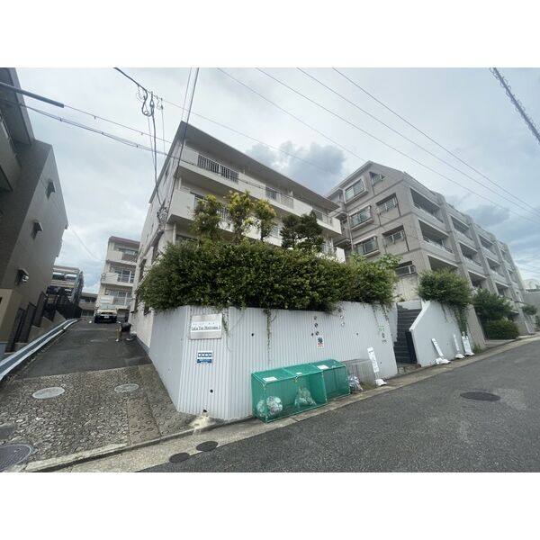 ララトップ本山A 建物画像
