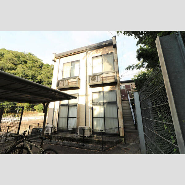 レオパレスMOKO 建物画像