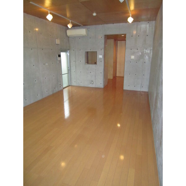 Quad Court 室内写真2