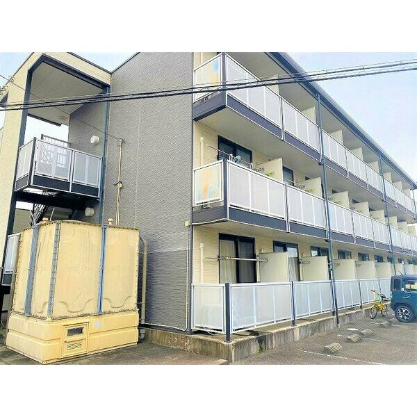 レオパレスOZAWA Ⅲ 建物画像