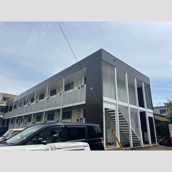 レオパレスフローリ 建物画像