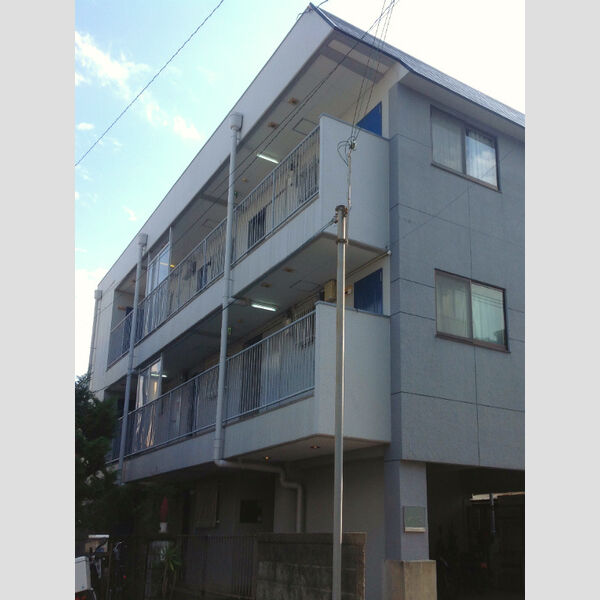 レオパレス康徳ハイツ 建物画像
