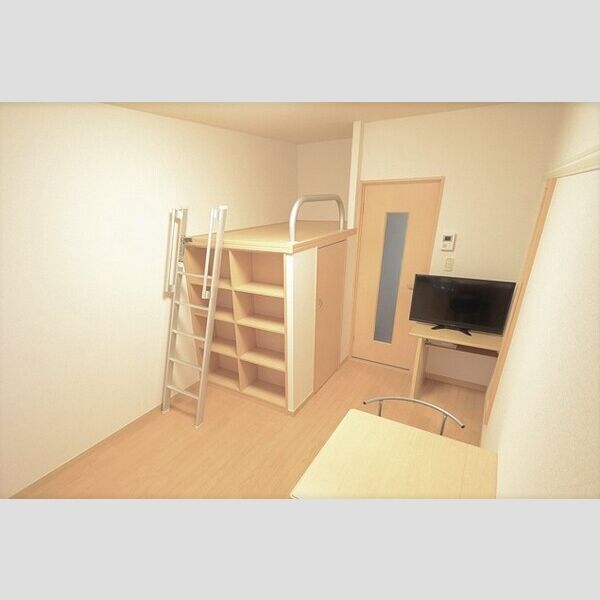 レオパレスイーズプレイス 室内写真8