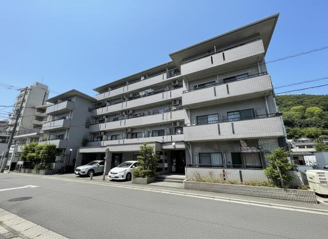 ヴェルフィオーレ嵐山 建物画像