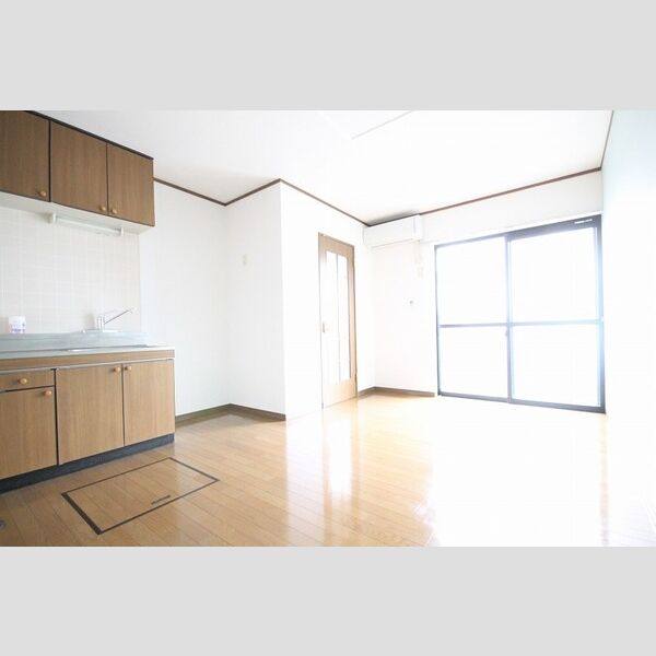 DUPLEX ITO C 室内写真1