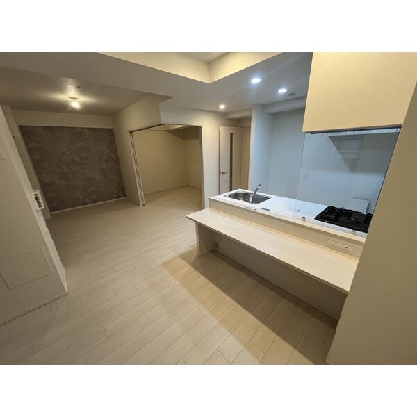 スプランディッド上本町WEST 室内写真1