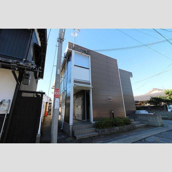 レオパレスリヴァージュ