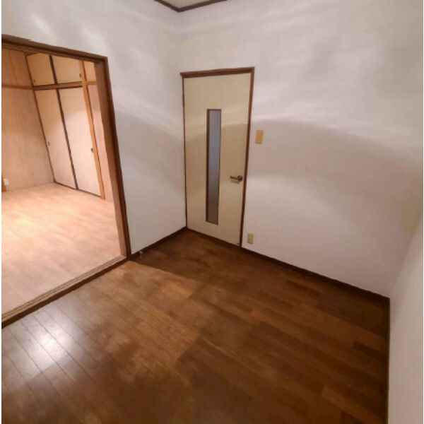兵庫区里山町岸上文化 室内写真1