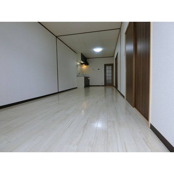 クラスレス八田 室内写真1