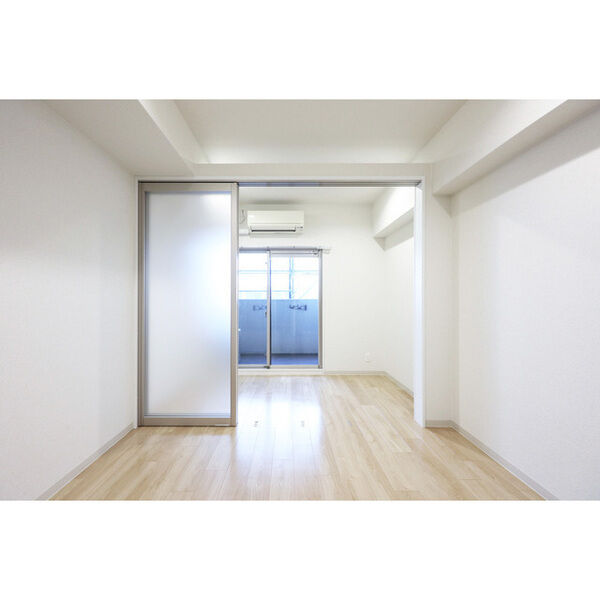 プレサンス堺筋本町駅前 室内写真1
