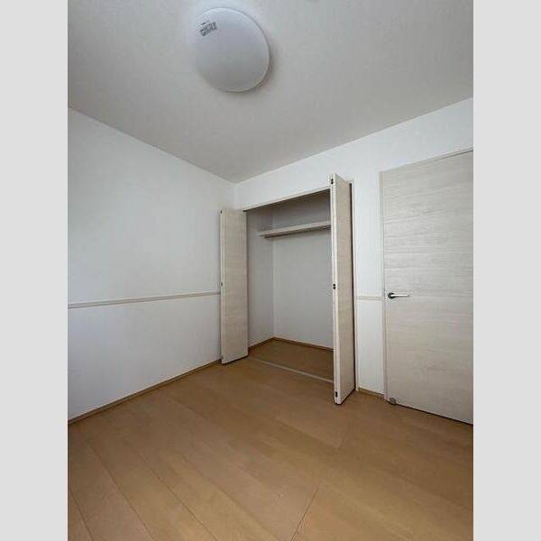 クワテュオール沓市場 室内写真8