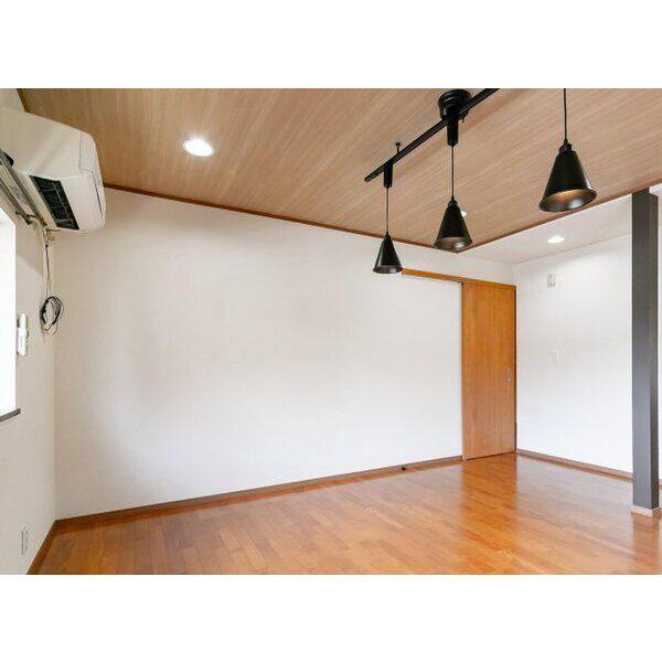 津市柳山津興 M戸建 室内写真8