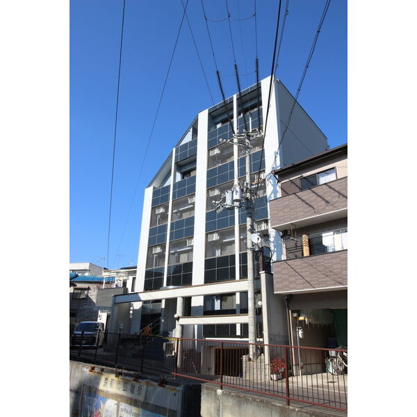 エントランスライフ金閣G 建物画像