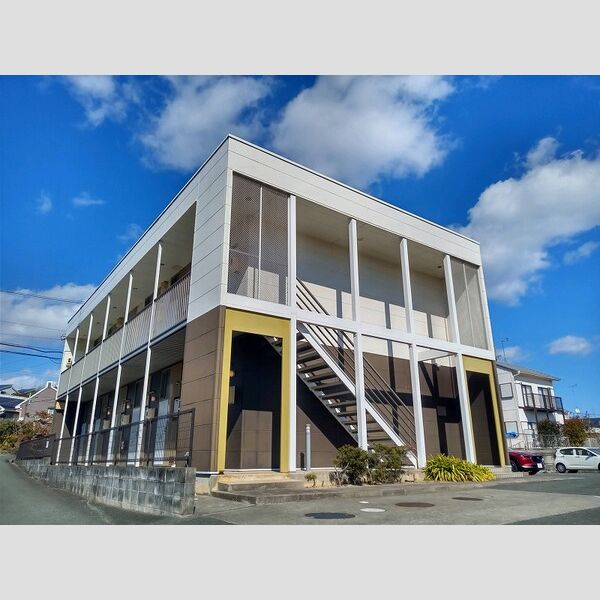レオパレスパストラル 建物画像