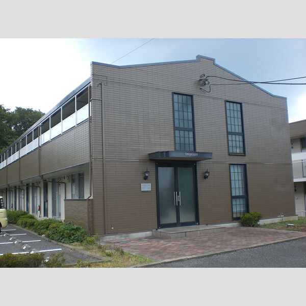 レオパレスクレストC 建物画像