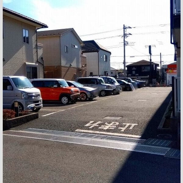 レオパレスめぐみ 室内写真3