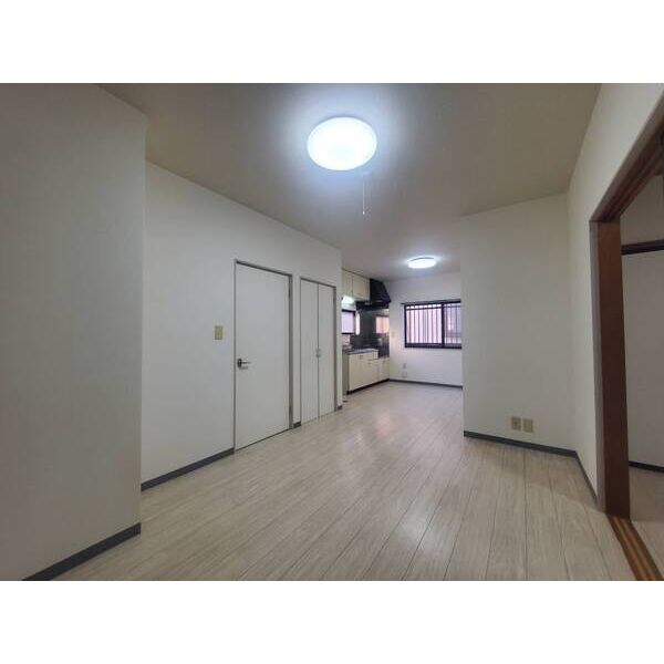 イーストハウス 室内写真5