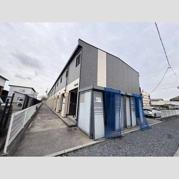 レオパレスファースト 建物画像