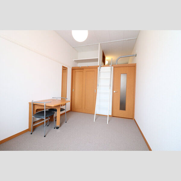レオパレスブライトン新田辺 室内写真9