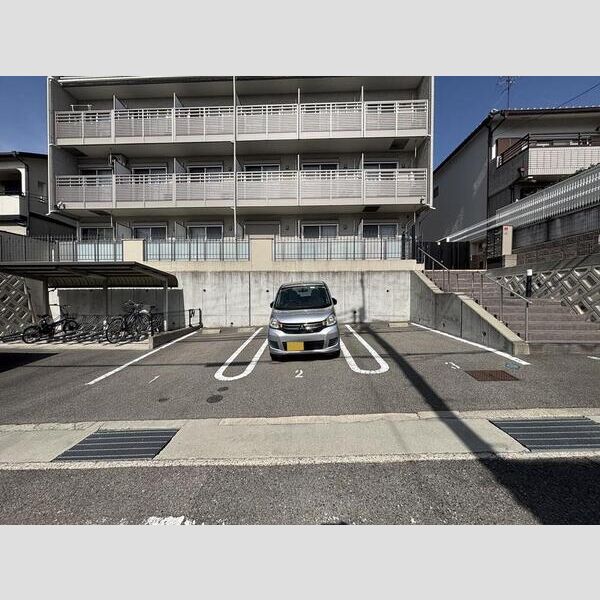 クレイノエヌズガーデン 室内写真3