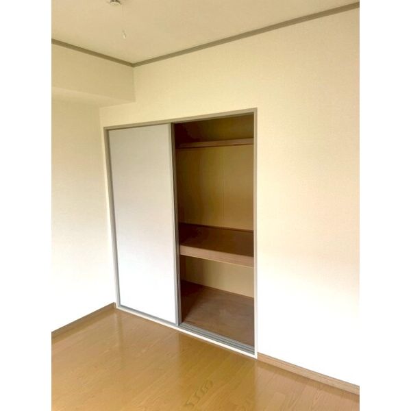 エミグランド新茂原B 室内写真7