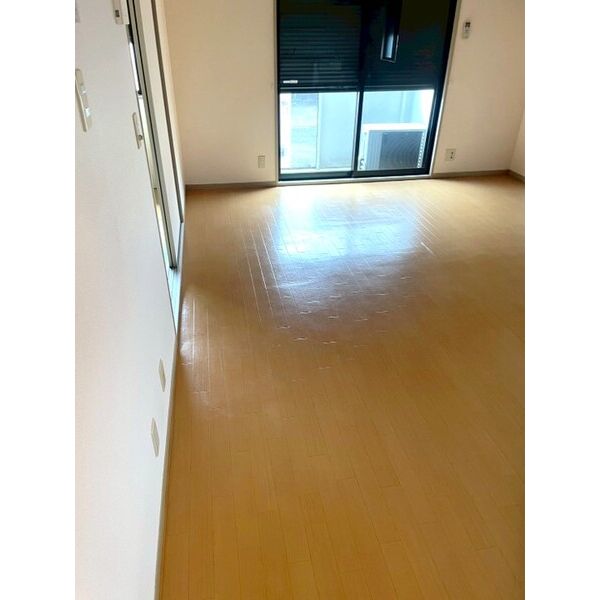 エミグランド新茂原A 室内写真2