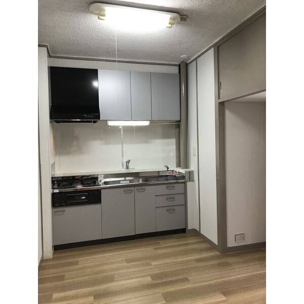 ロンシャン金山 室内写真2