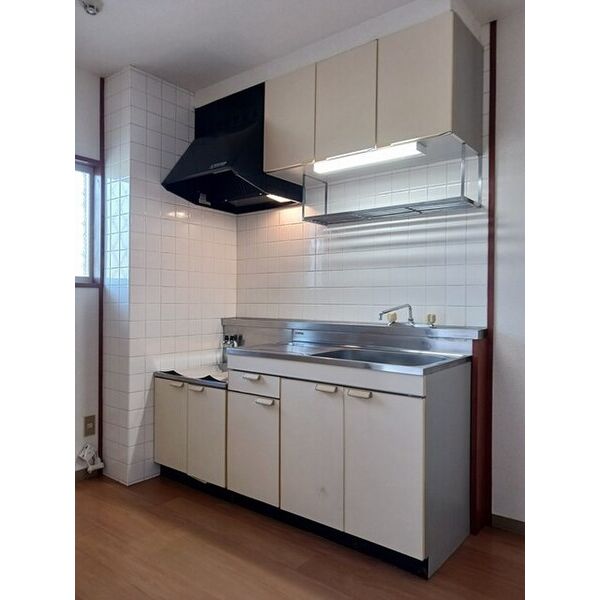 ファーストヒルズB 室内写真2
