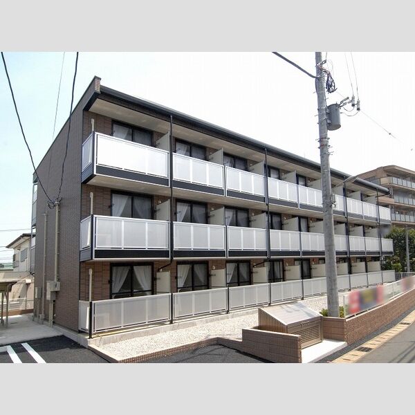 レオパレスアドラーブル 建物画像