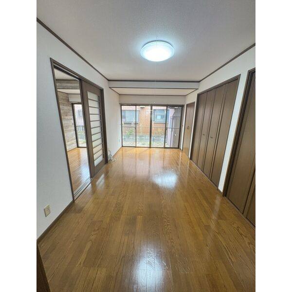 津市中河原戸建 室内写真1