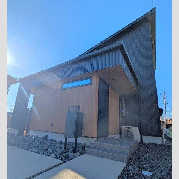 大坂町戸建 建物画像