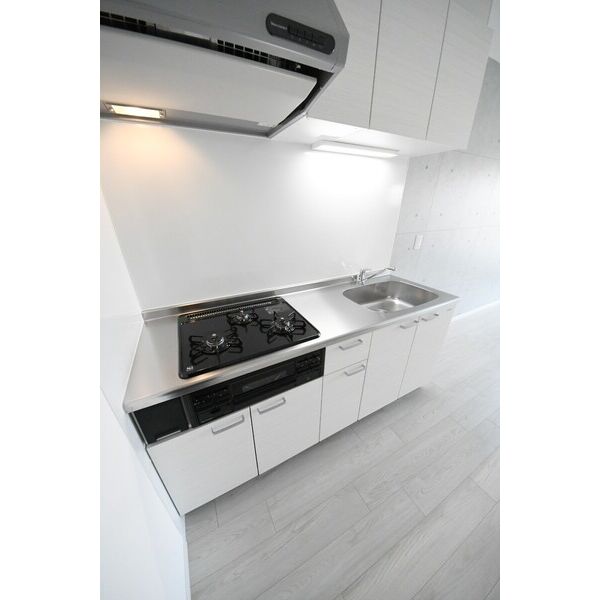 Villa 41 YAMATE SUITA 室内写真2