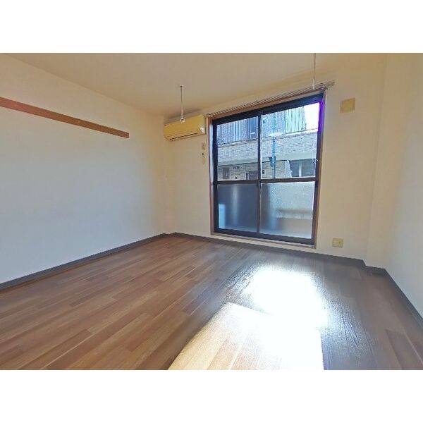 NEU HAUS 室内写真1