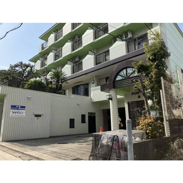 ピュアグリーン高社 建物画像