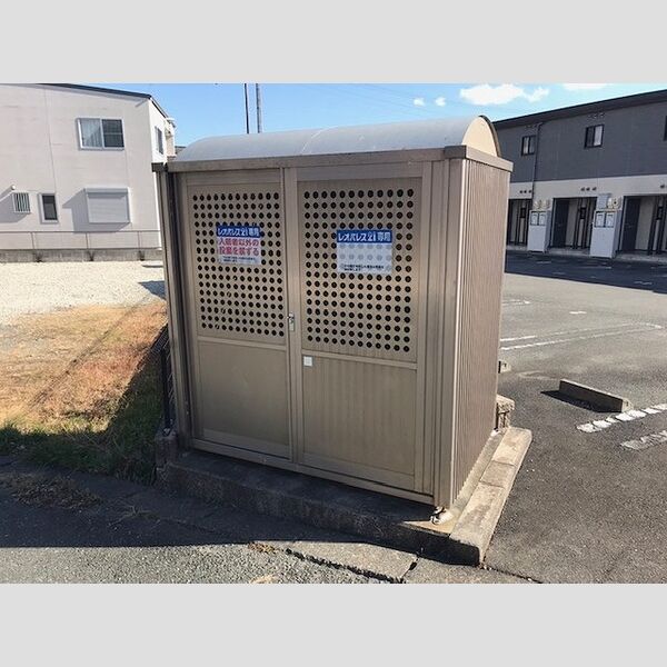 レオパレスコシラ 室内写真6