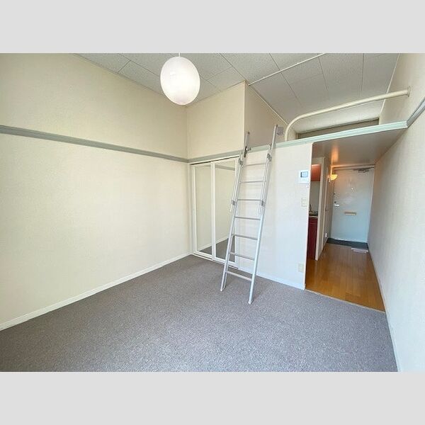 レオパレストワ 室内写真9