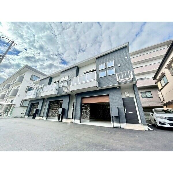 エスパース柏原 建物画像