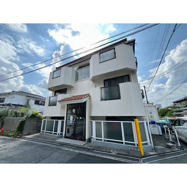 とねやま坂マンション 建物画像