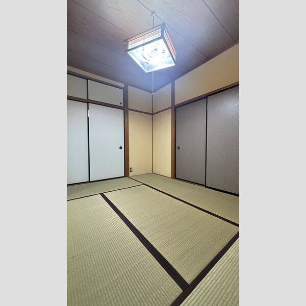 奥町剱光寺戸建 室内写真1