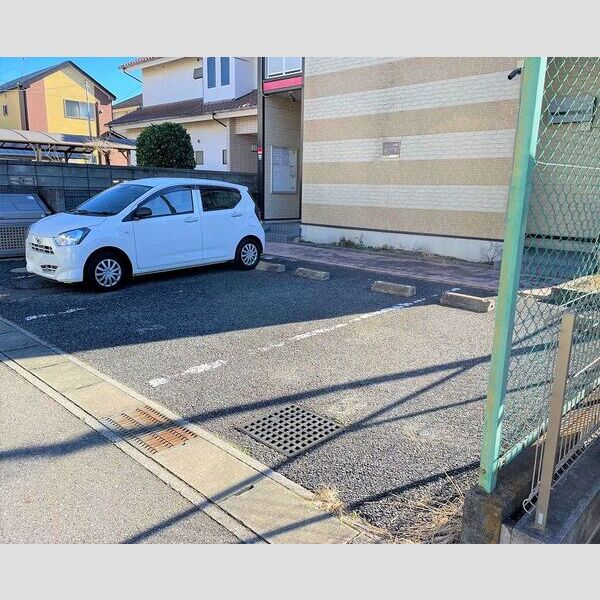 レオパレスハポネス 室内写真3