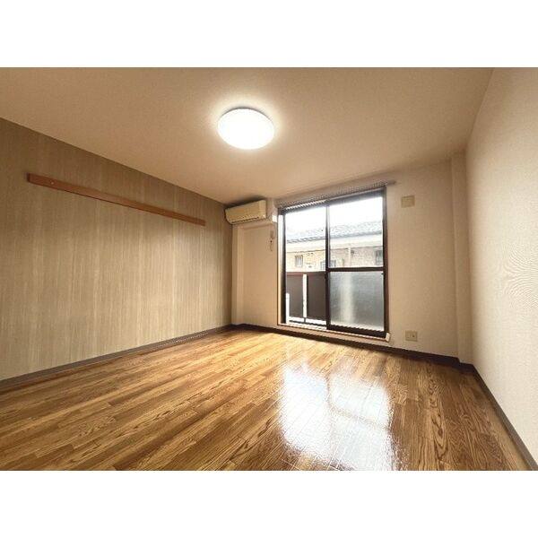 NEU HAUS 室内写真1