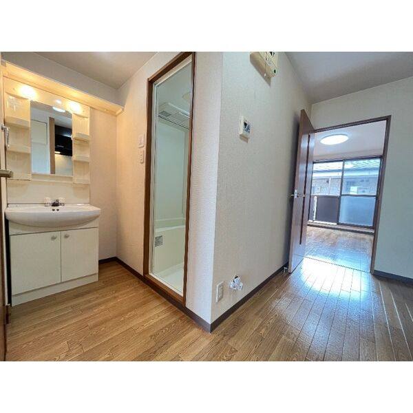 NEU HAUS 室内写真5