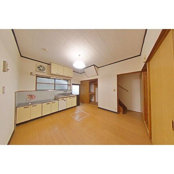 柳津町南塚貸家 室内写真3