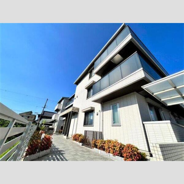 シャルマン 建物画像