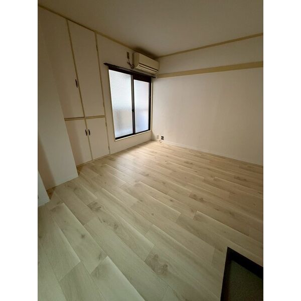枚方パークアイランド125 室内写真1