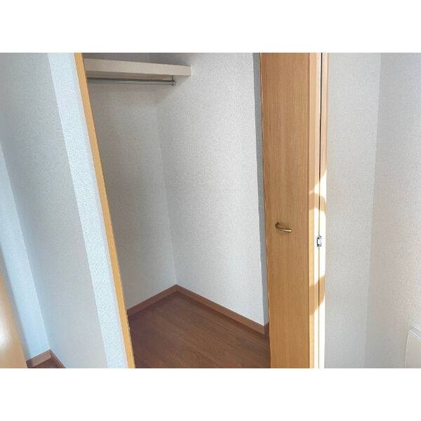 レーベン新城 室内写真3