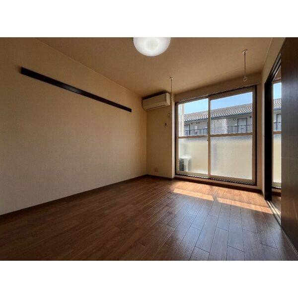 Surplus Two MURATA A 室内写真7