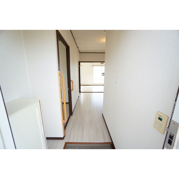 ラプラーニュ参番館 室内写真1