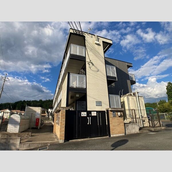 レオパレスグリーングラスⅡ 建物画像